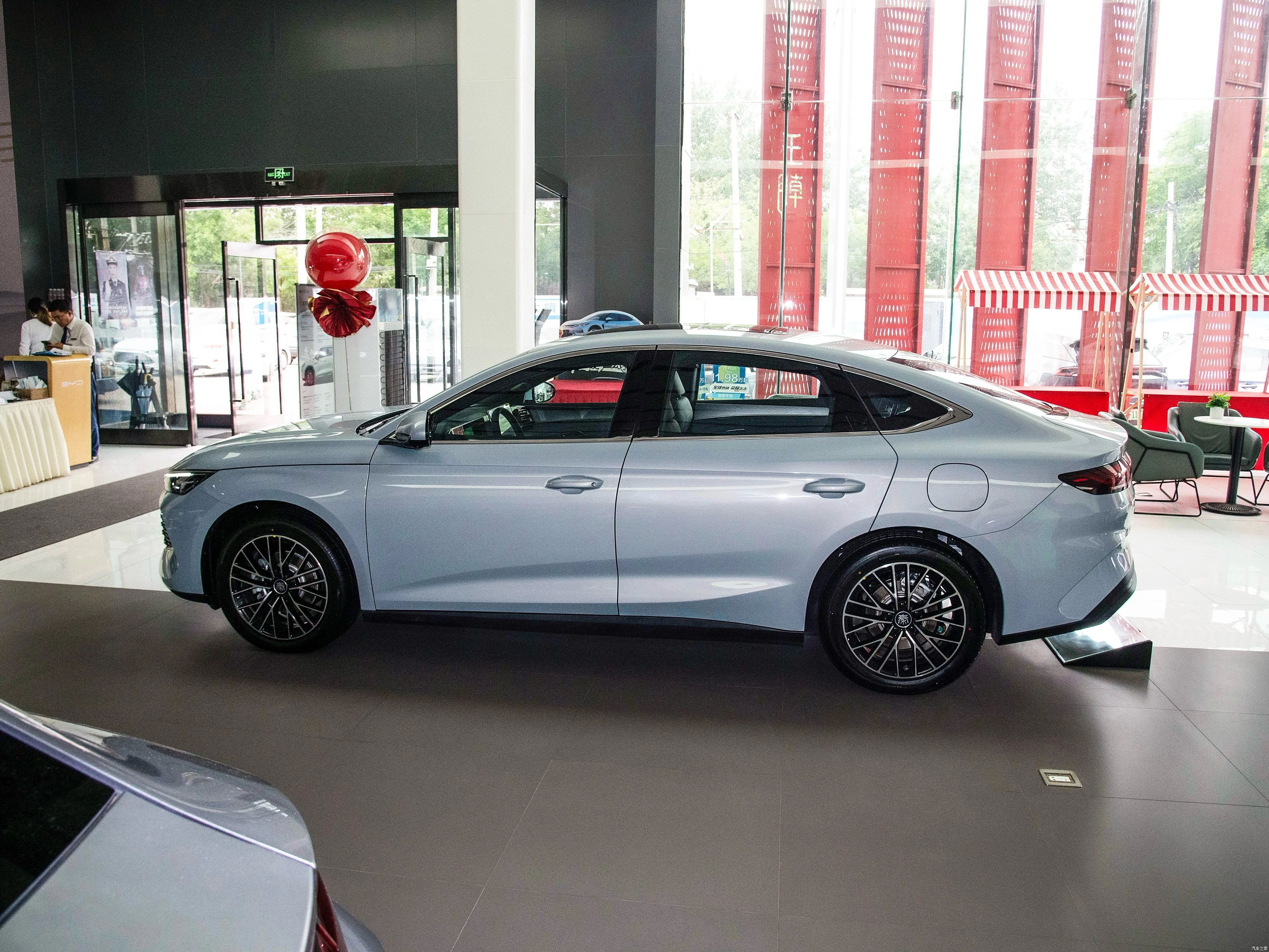 2024 factory wholesale China Manufacture saden  byd qin L max speed 180km/h    120km hybrid electric car