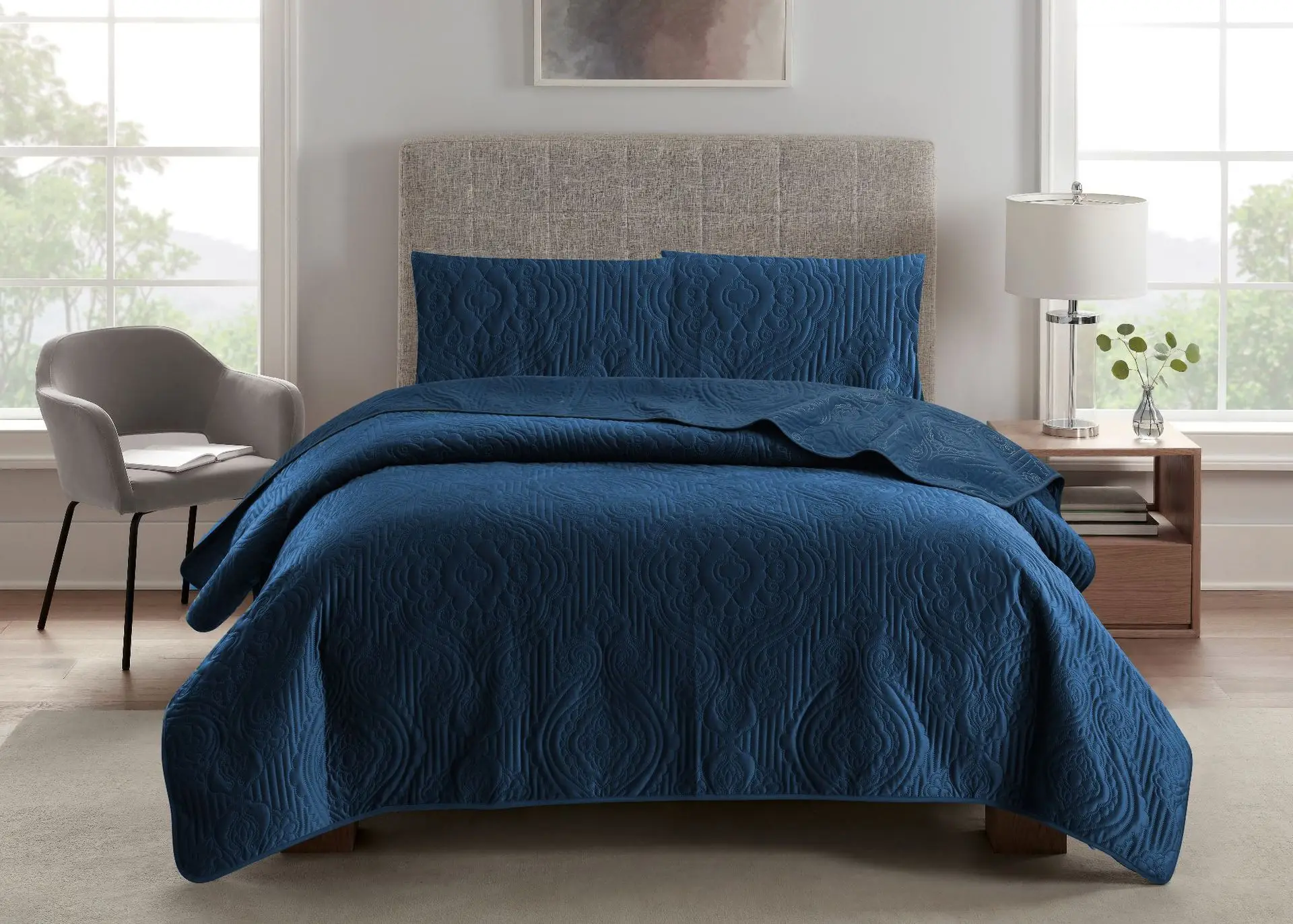 Wholesale solid reversible 100% microfiber bedding comforter bedspread set