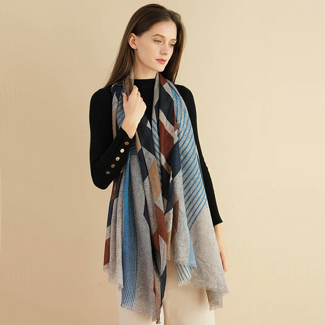 2022 latest design female autumn beautiful ladies shawl fashion scarf for women