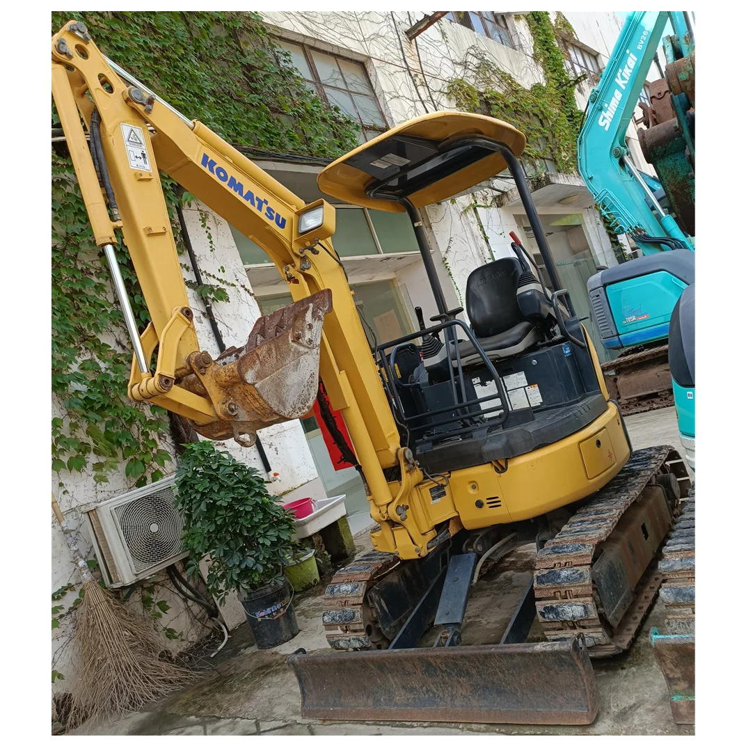 Used small mini hydraulic excavator Komatsu PC20MR-3 2T tracked excavator digger PC20 easy operation for narrow and small space