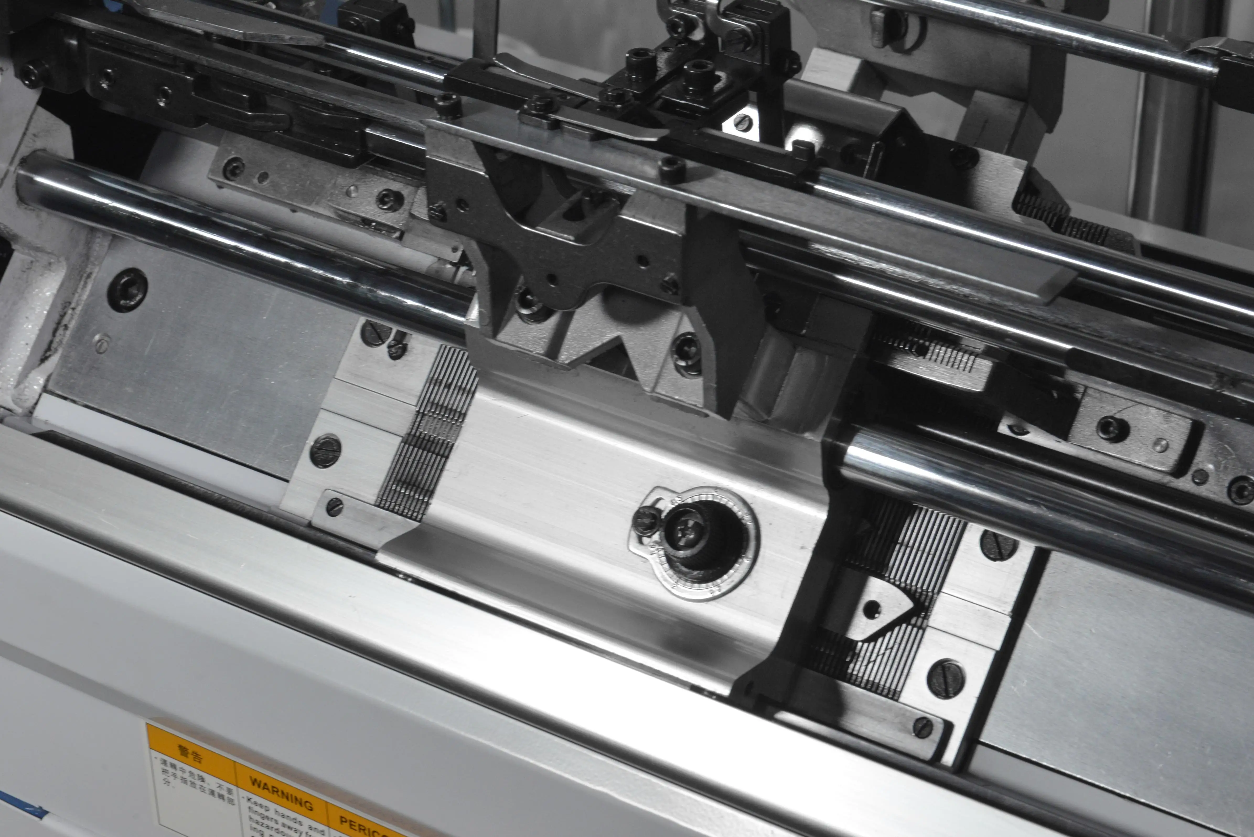 
JS205 Series Glove Knitting Machine 