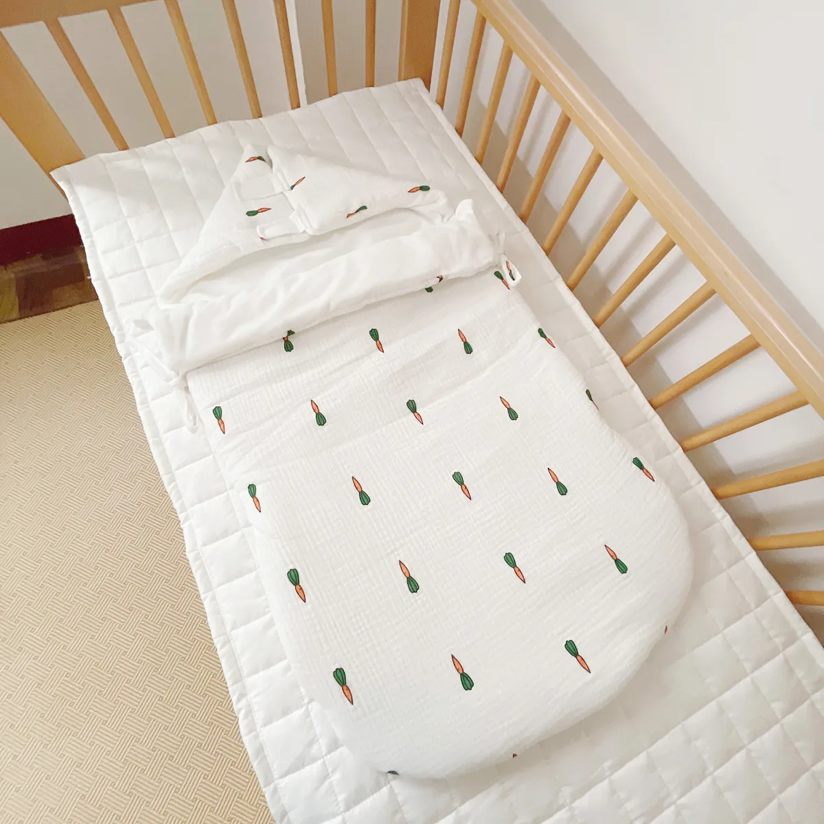 Yuan Cream Baby Quilt 100% Cotton Knitted Gauze Plush Sleeping Bag Dual-Use for Newborns 0-2 Years Thickened for Autumn Winter