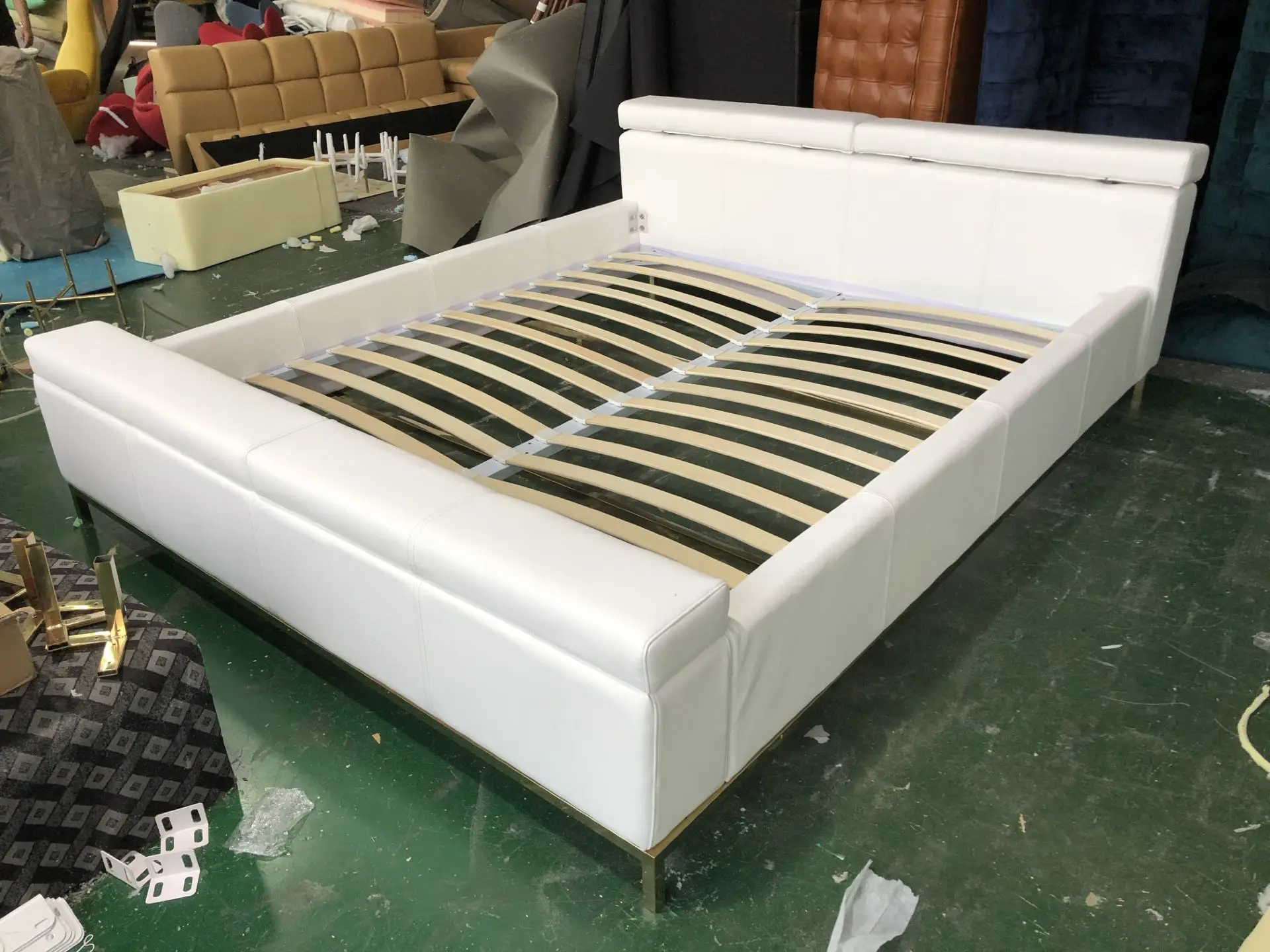 Phil bed modern leather king size bed