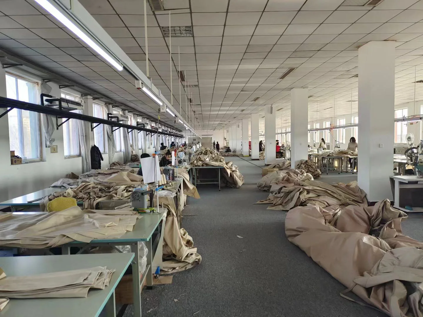 3-8 People 600D Oxford Cloth 4 Season 3*4m 4*4m Canvas Factory Inflatable Cabin Tents Glamping Camping