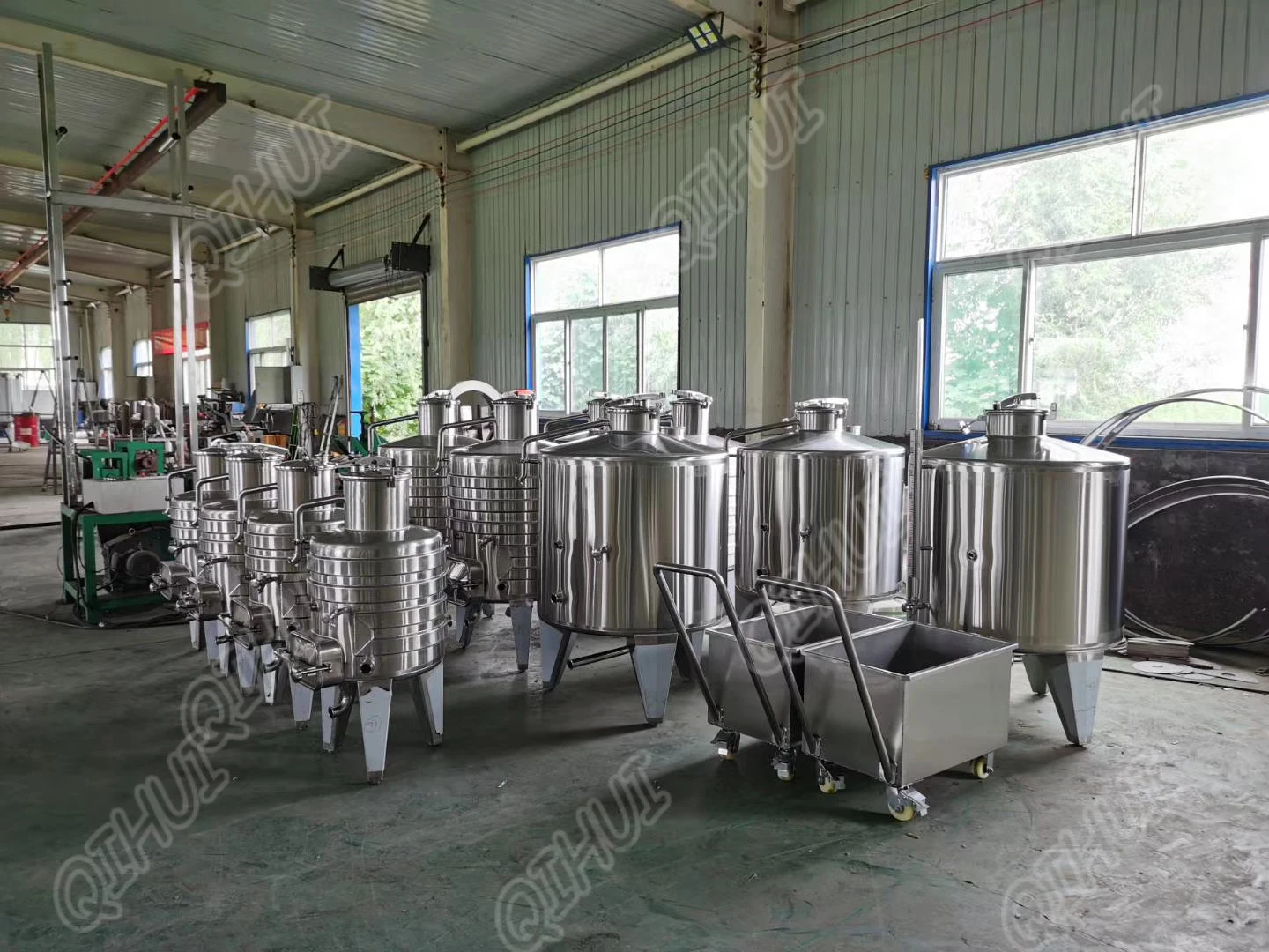 5HL 10HL 20HL 30HL 50HL 100HL red fruit cider Winery tank