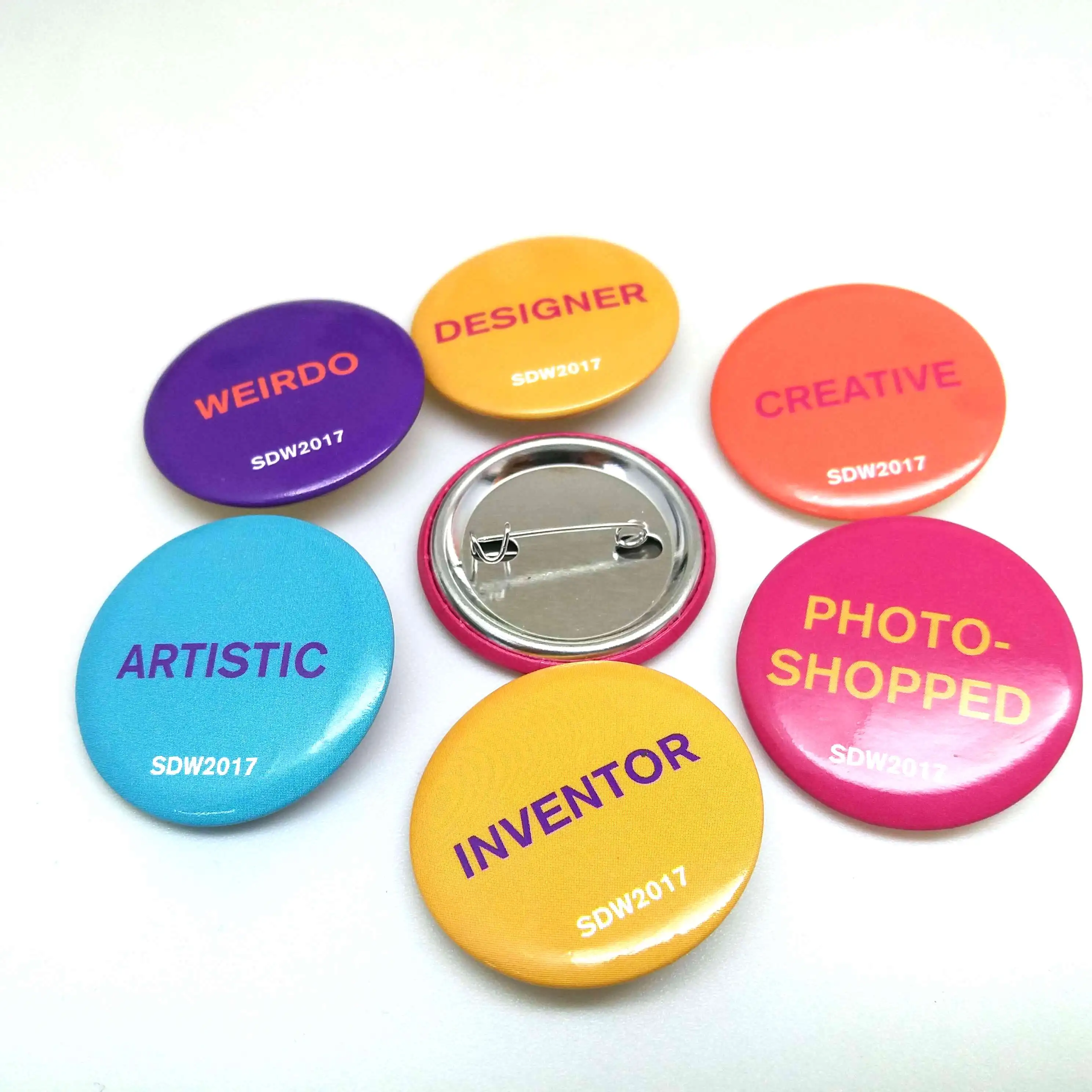 Hot sale cheap price metal buttons , 1 inch round tin round pin for promotion free gift