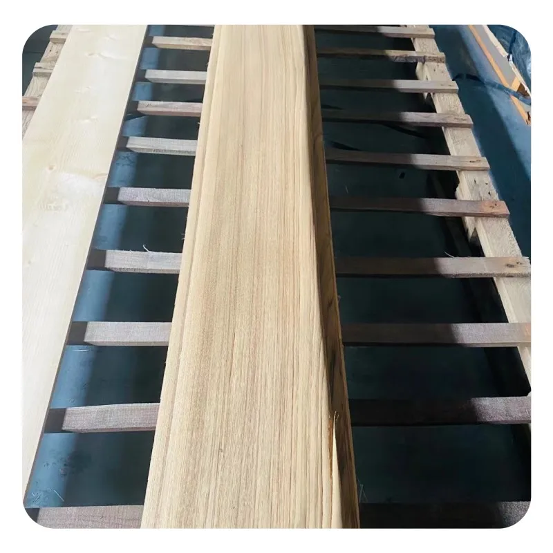 Factory Customized  0.15-0.5mm Natural Burma Quarter  Teak Veneer  For high Grade Plywood & Home Furniture