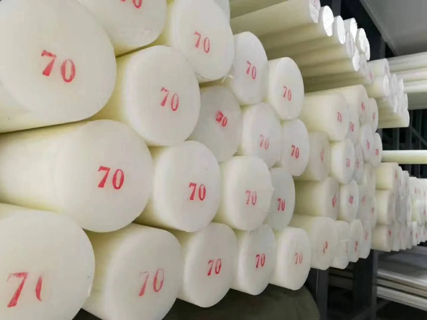 High quality wear-resistant extruded nylon rod