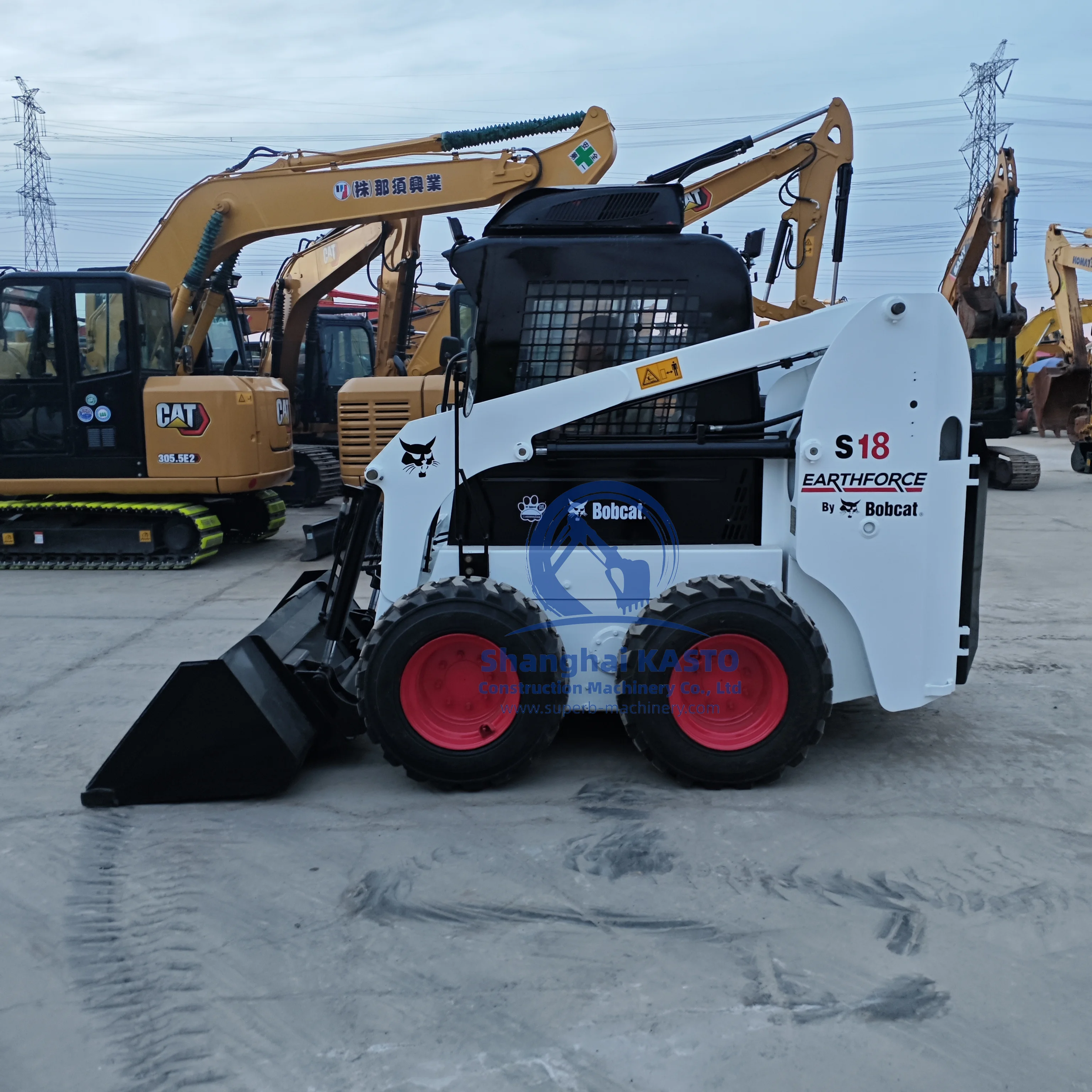The best-selling used Bobcat S18 skid steer loader produced in DENMARK are multifunctional and sells well all over the world