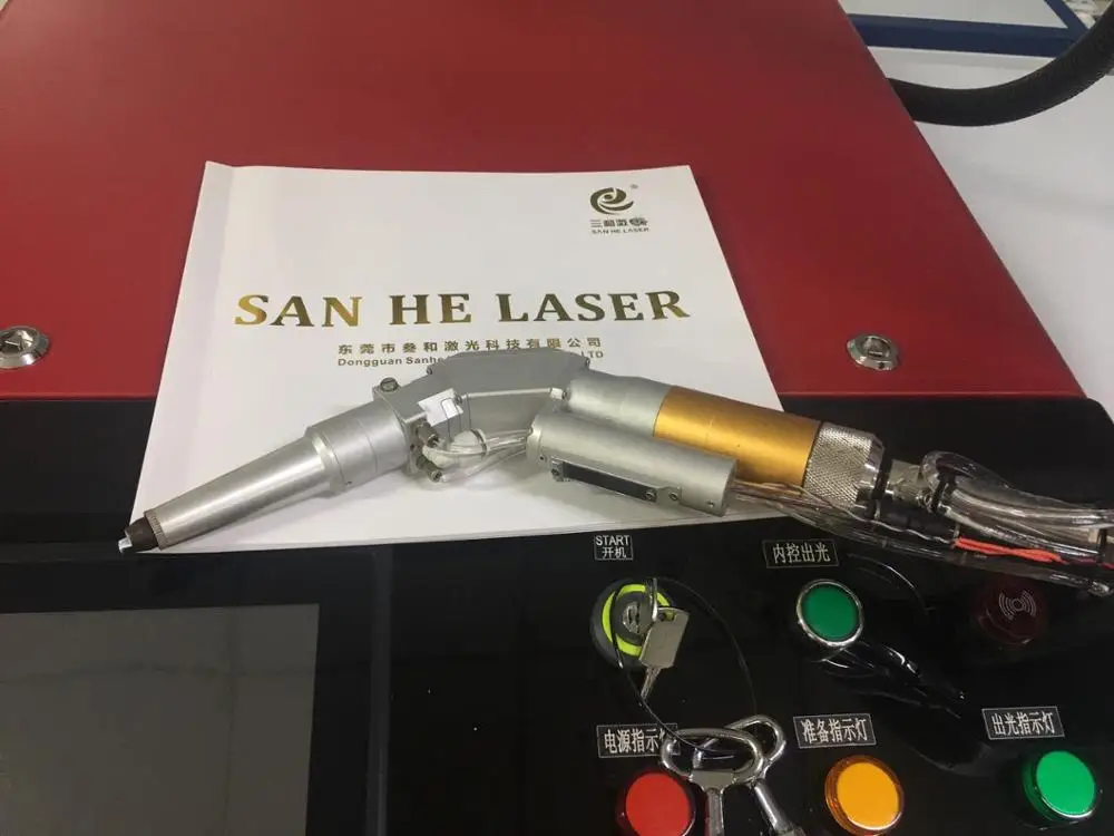 
Manufacturer 1500W CCD hand held fiber optic laser welding machine used for stainless steel <span style=