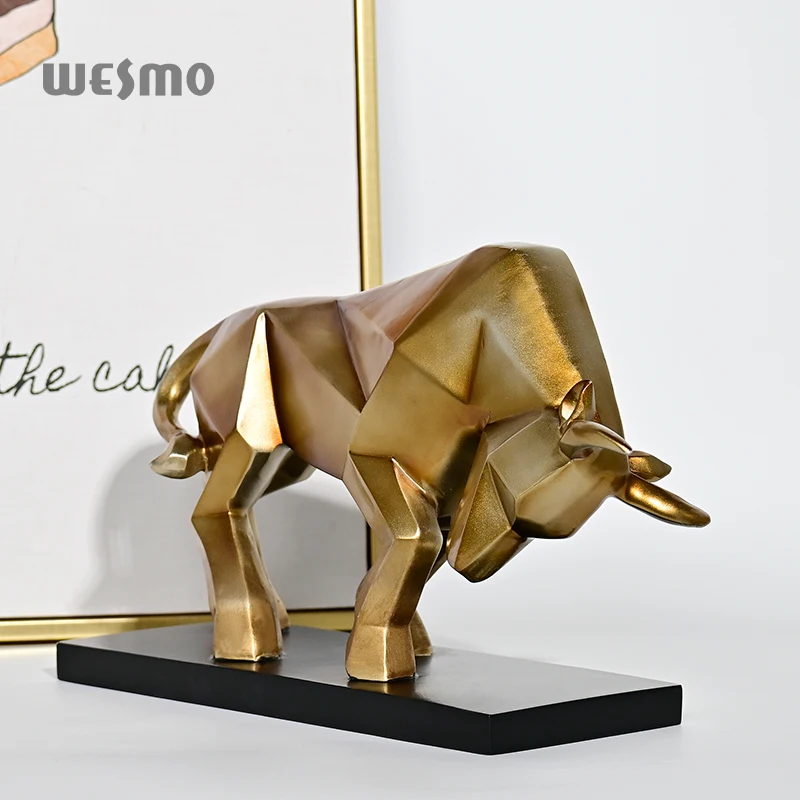 Surprise Price Gold Bull Statue Home Office Living Room Interior Resin Animal Crafts Wealth Decoration Bull Sculpture