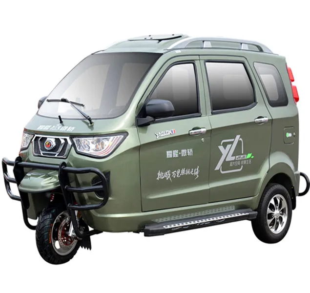 High popularity closed cabin gasoline three wheel motorcycle passenger tricycle