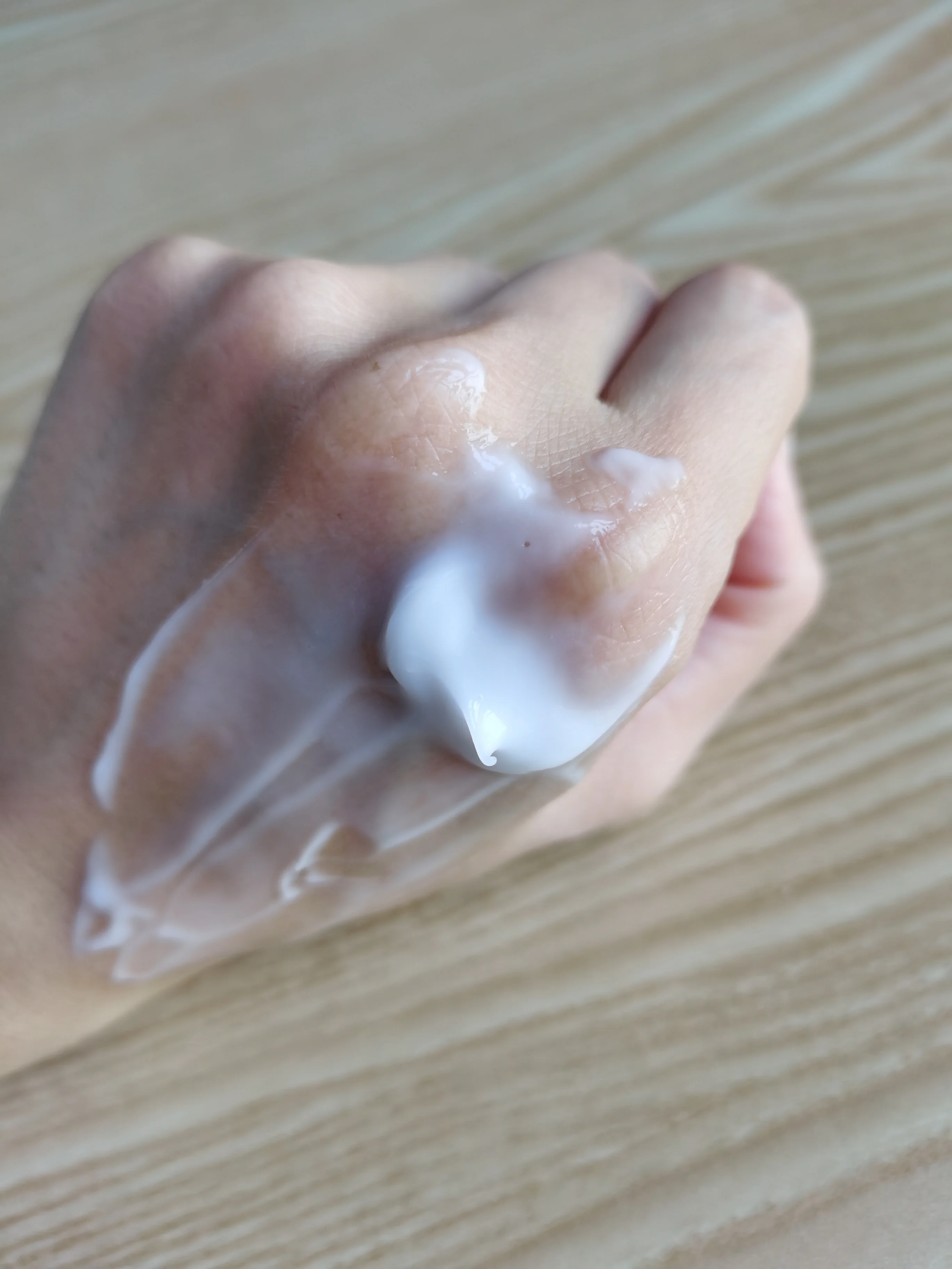 Cosmetic grade lanolin for skin and cosmetics emollients moisturizers CAS 8006-54-0