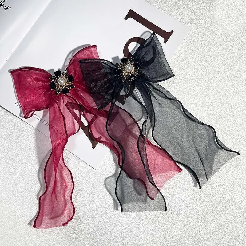 Stylish Korean Version Small Fragrant Wind Mesh Bow Tie Brooch High Grade Pearl Pin Brooches Exaggerated Black Diamond Jewelry