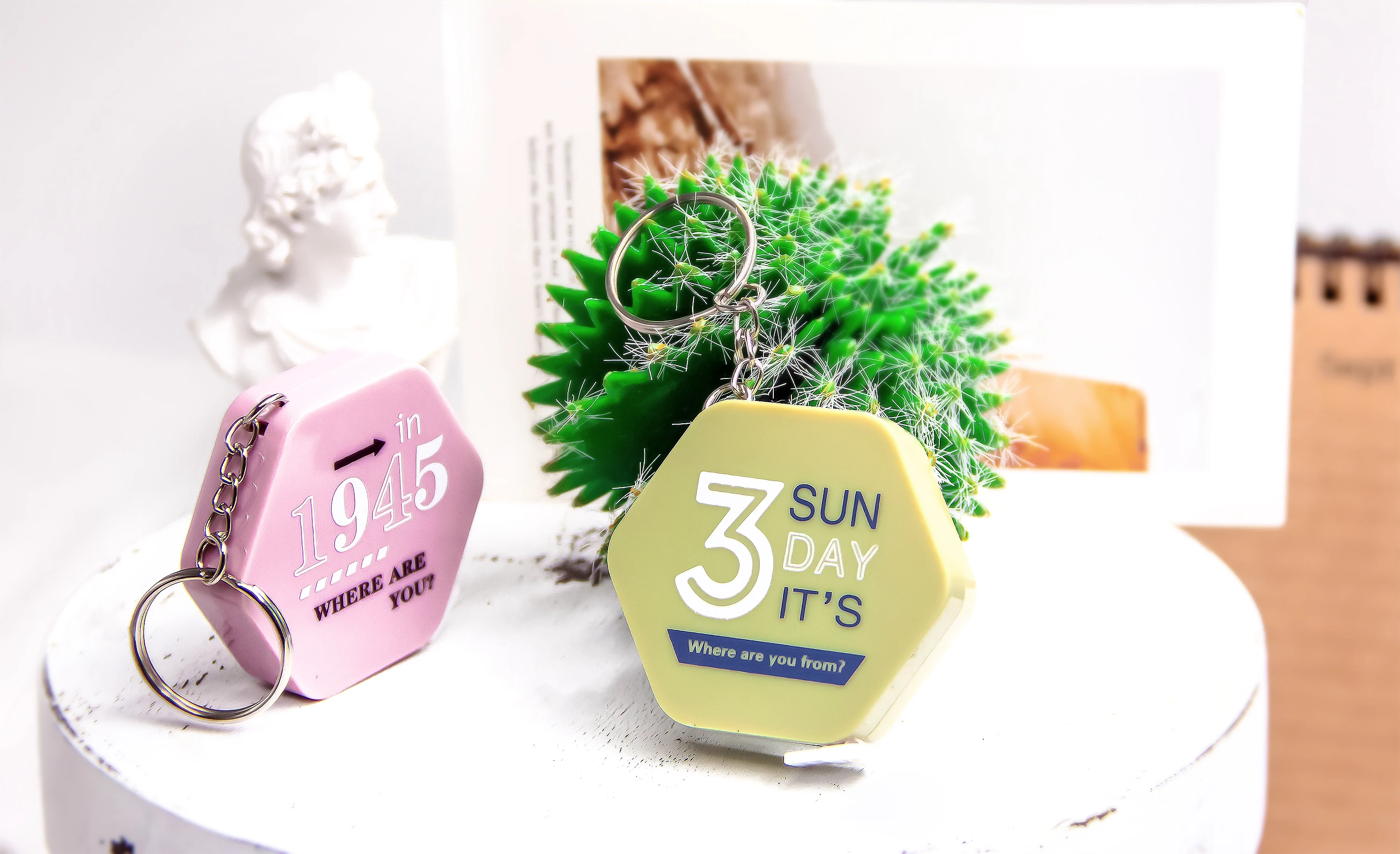 1.5 Meter/60-inch Plastic Material Mini Hexagon Shape Retractable Ruler Tape Measure With Keychain