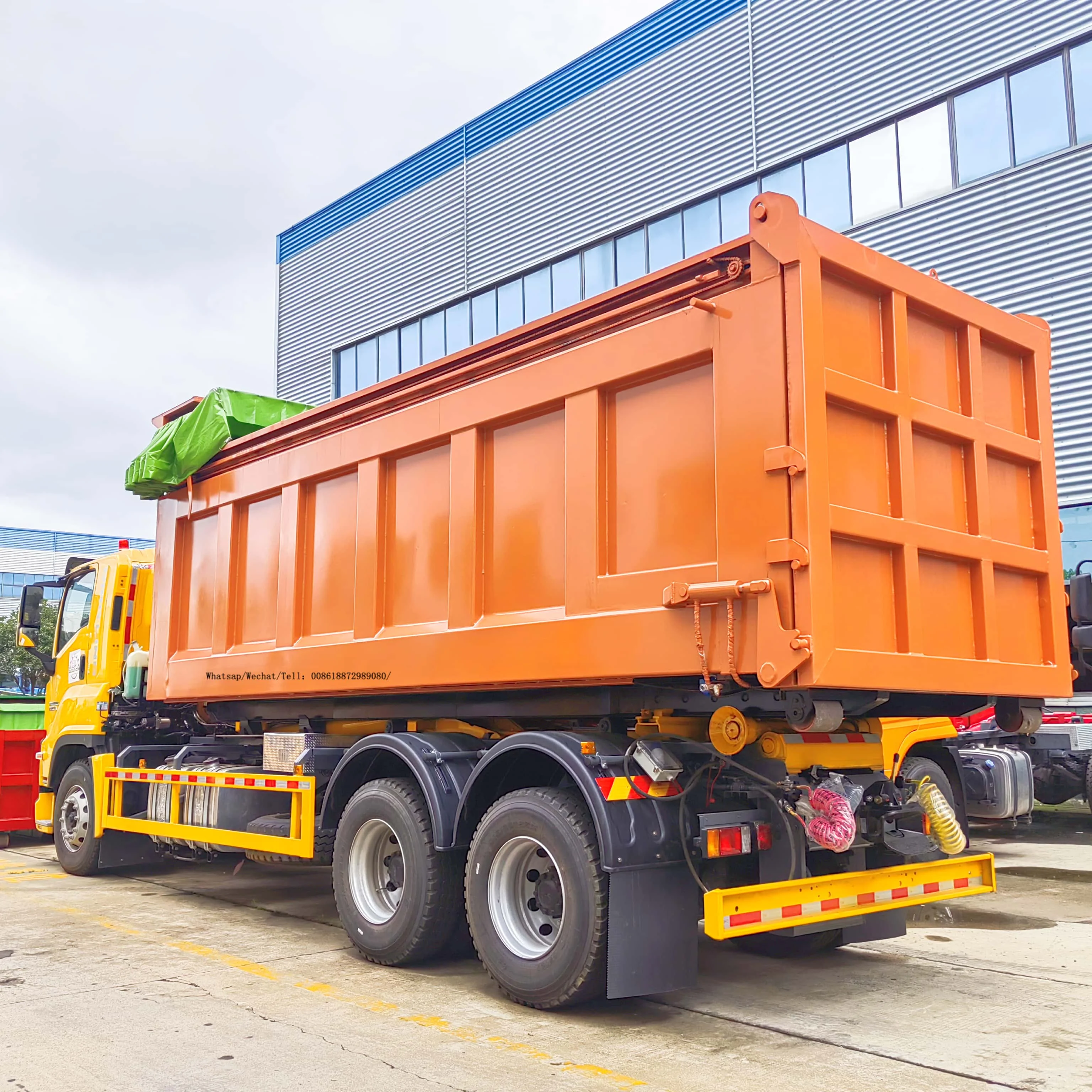 Made in China, low fuel consumption and durable dump trucks with high-quality wear-resistant components