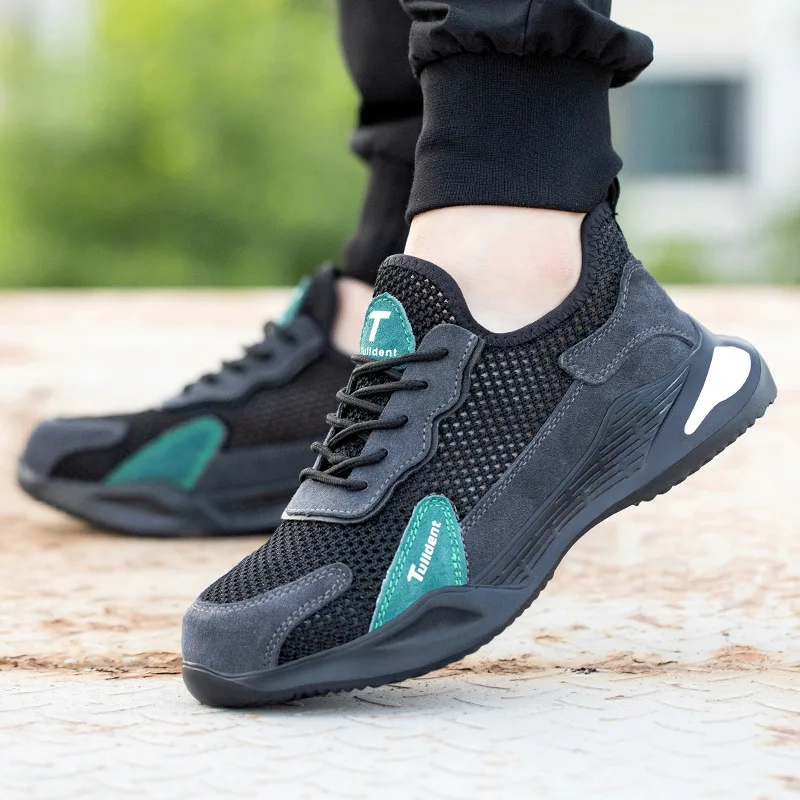 Flying woven labor protection shoes Lightweight anti-skid and wear-resistant safety protective shoes in summer Breathable, anti-