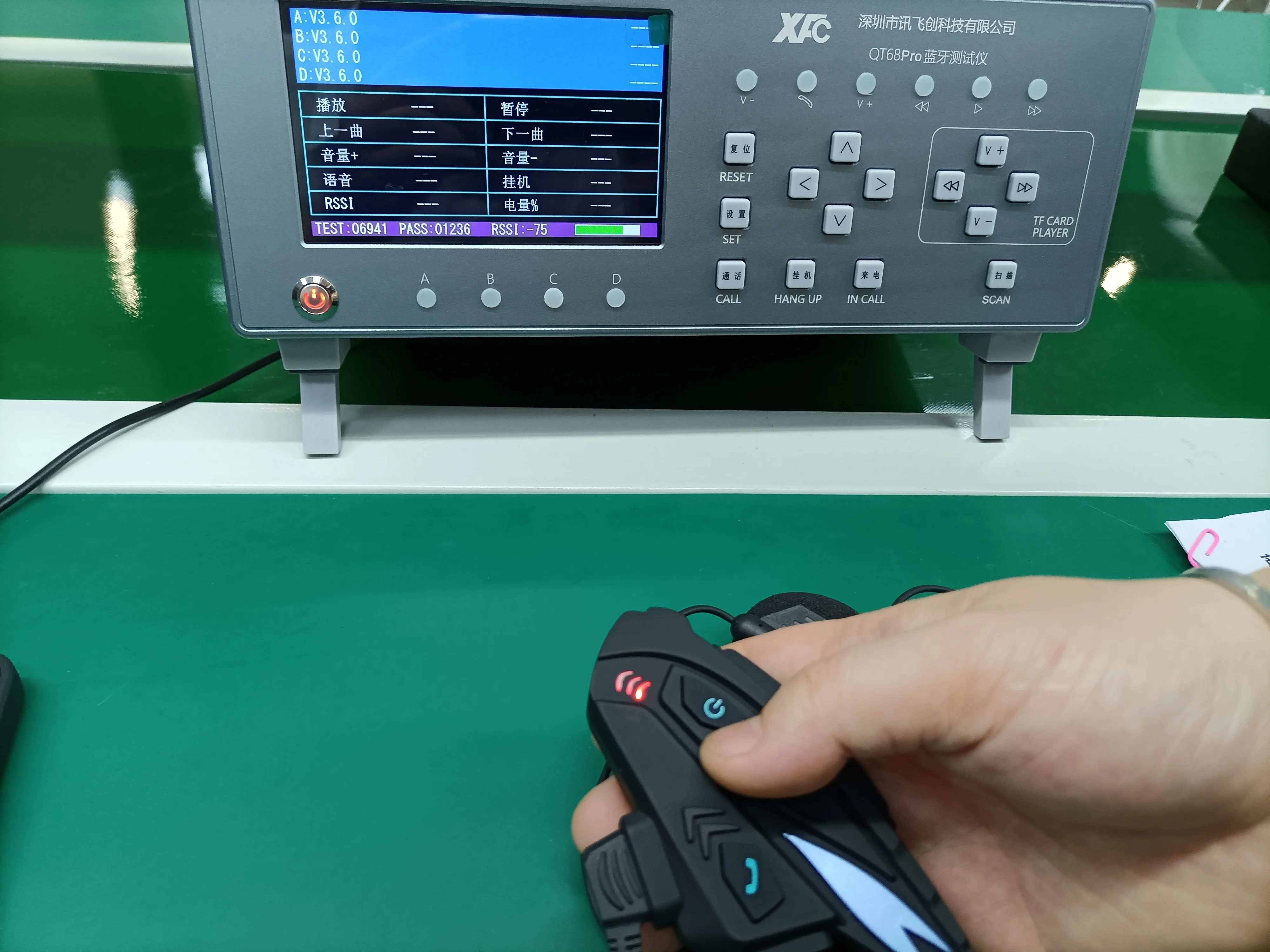 Wireless Waterproof 6 Riders listening Mode Motorbike Helmet Intercom Headset