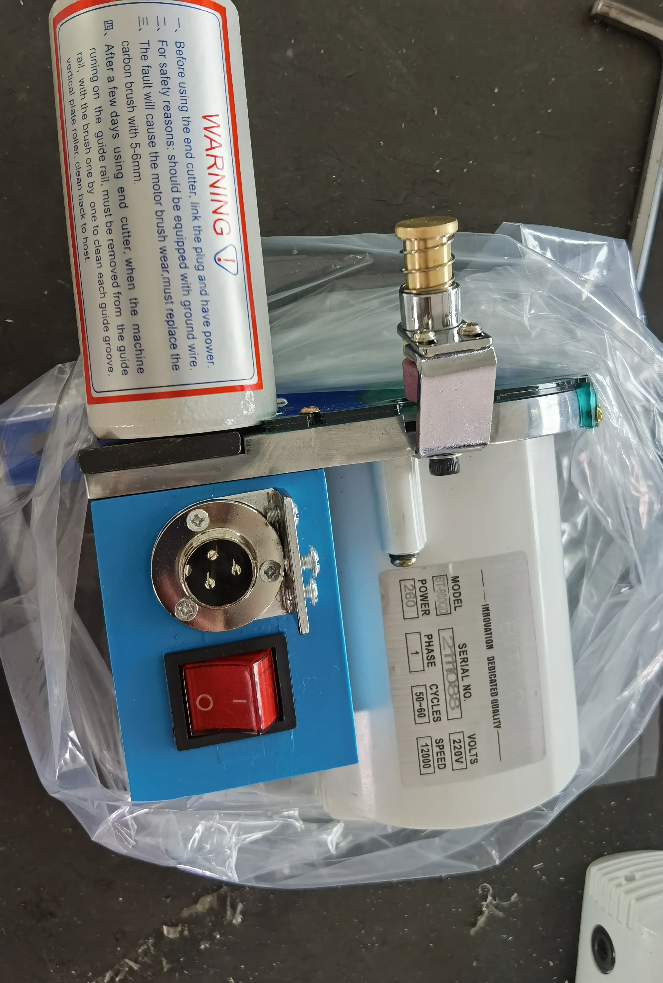 BT-980QD automatic fabric cloth cutting machine garment cloth textile price for tshirts