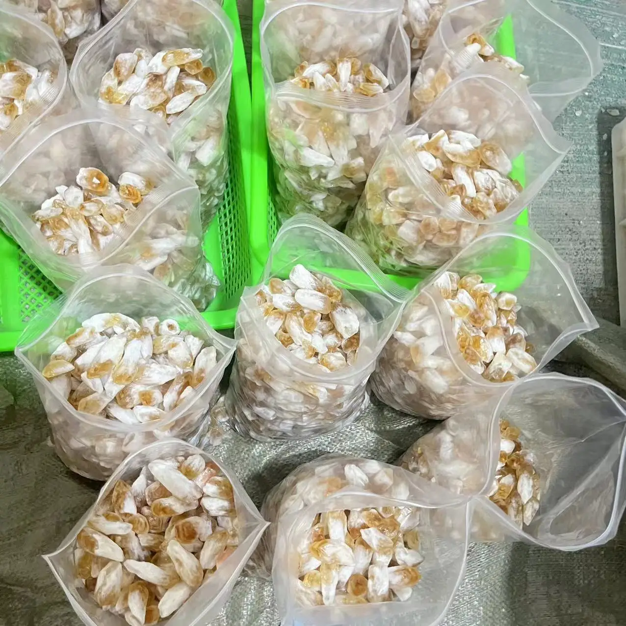 Wholesale Natural Healing Yellow Crystal Rough Quartz Citrine Teeth Raw Stone Specimen for Room Home Fengshui Decoration