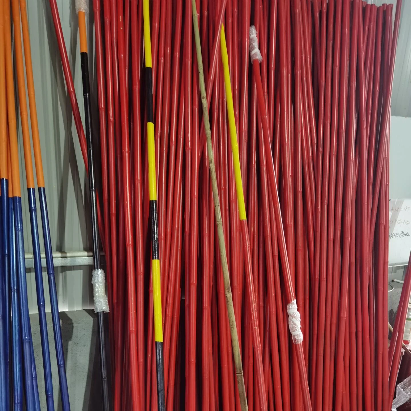 Заводская цена FD-новая бамбуковая стойка для поддержки детских растений из Китая/бамбуковые столбы с ПВХ покрытием