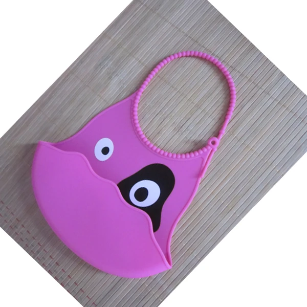 New cute cartoon Non-toxic soft waterproof washable baby silicone bibs