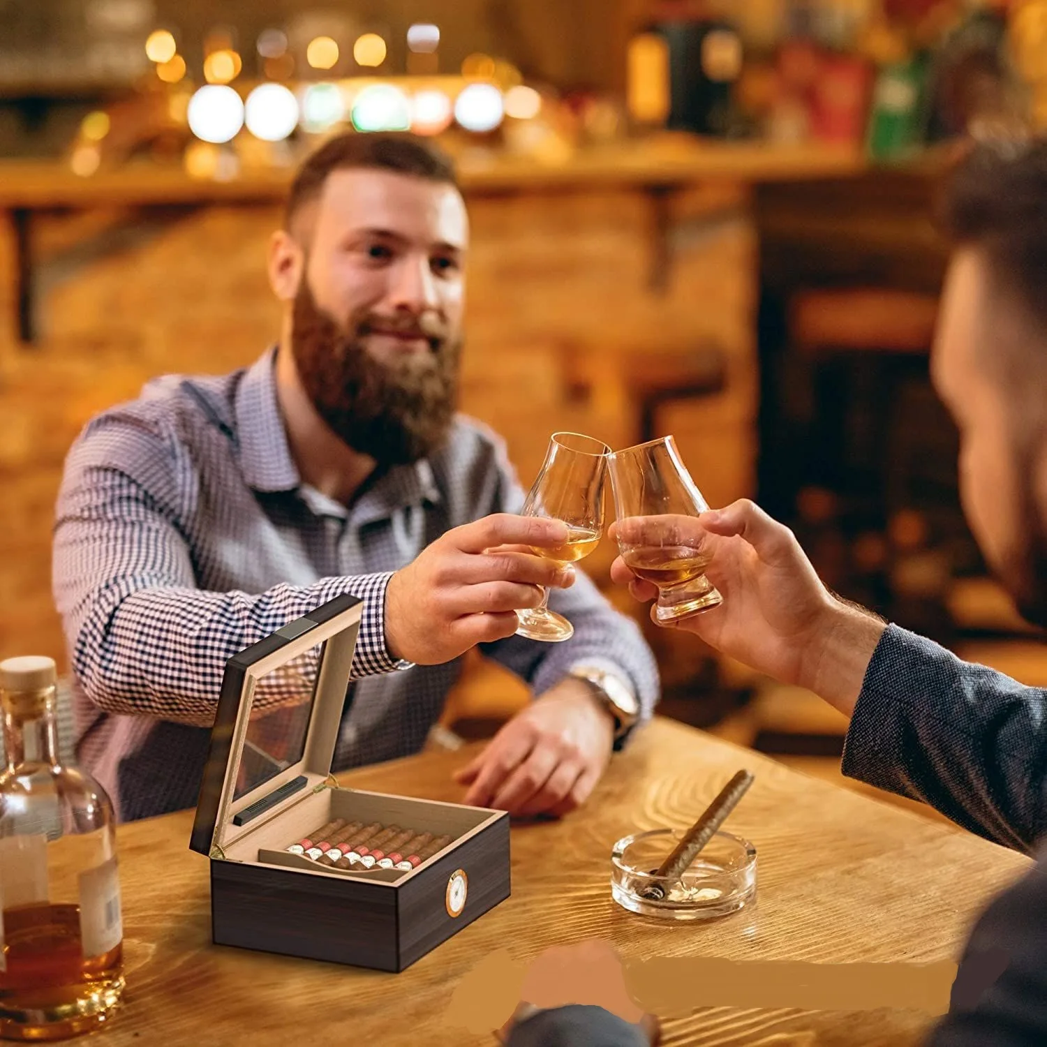 Glossy Wooden Cigar Humidor Large Capacity for 25-50 cigars Cigar Travel Case with hygrometer