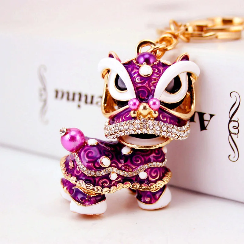 KC032 New Fashion Style Chinese Creative Alloy Pendant Crystal Lion Charming Keychain