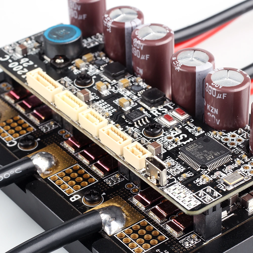 Основан на дизайне VESC 75300 независимого привода ворот BLDC Mode HI200 75V 200A VESC