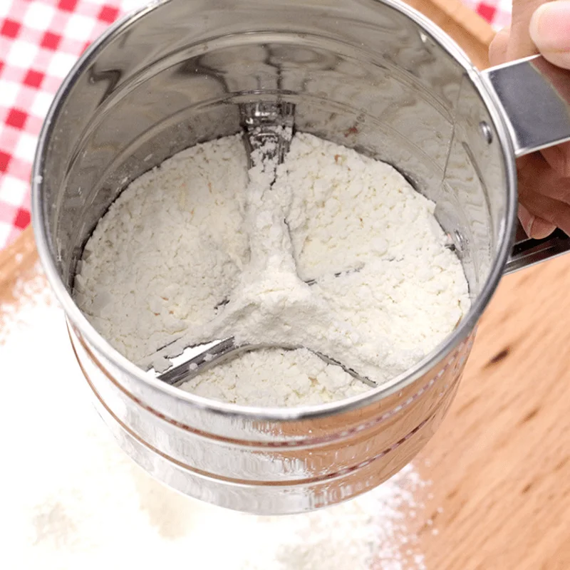 Flour Sifter Stainless Steel Strainer Fine Mesh Flour Sifter Sieve Powder Sugar Sifter for Baking