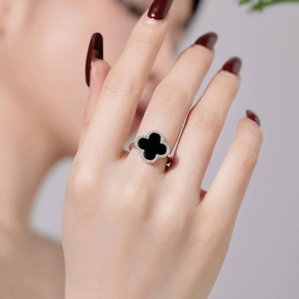 S925 sterling silver four-leaf clover ring female elegant temperament black agate mother-of-pearl inlaid ring wholesale