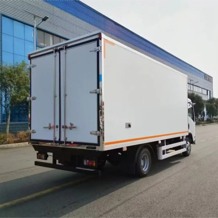 Isuzu ELF refrigerated truck and 1 ton hydraulic lifting platform freezer transportation 5 tons vegetables  fruits milk egg food