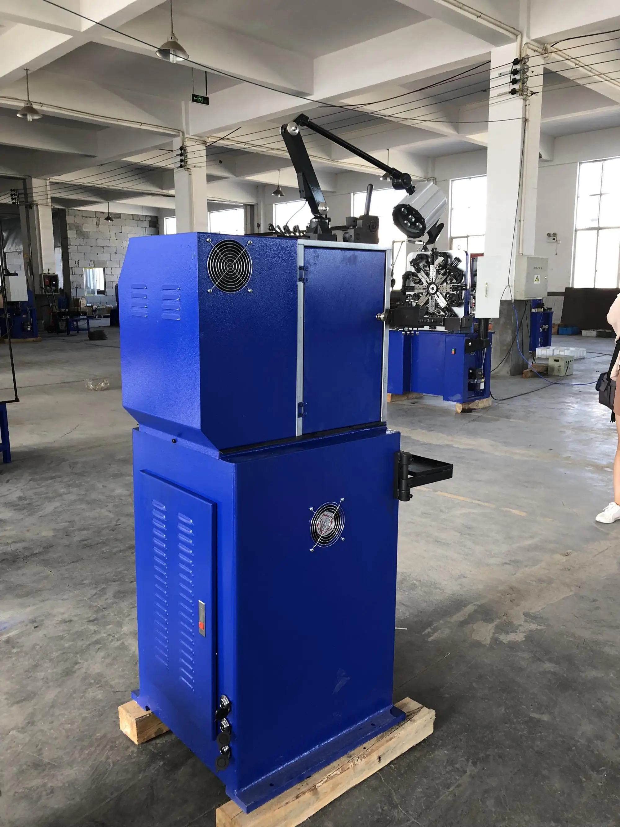 YF brand CNC-8208  2 Axes CNC Metal Wire Extension Spring Coiling Forming Machine with Low Cost