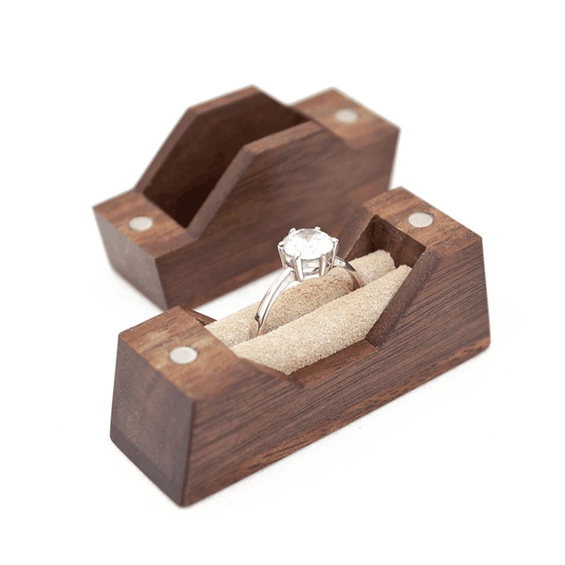 Custom Logo Luxury Walnut Wooden Wedding Ring Jewelry Box Mini Ring Packaging Box with Magnet