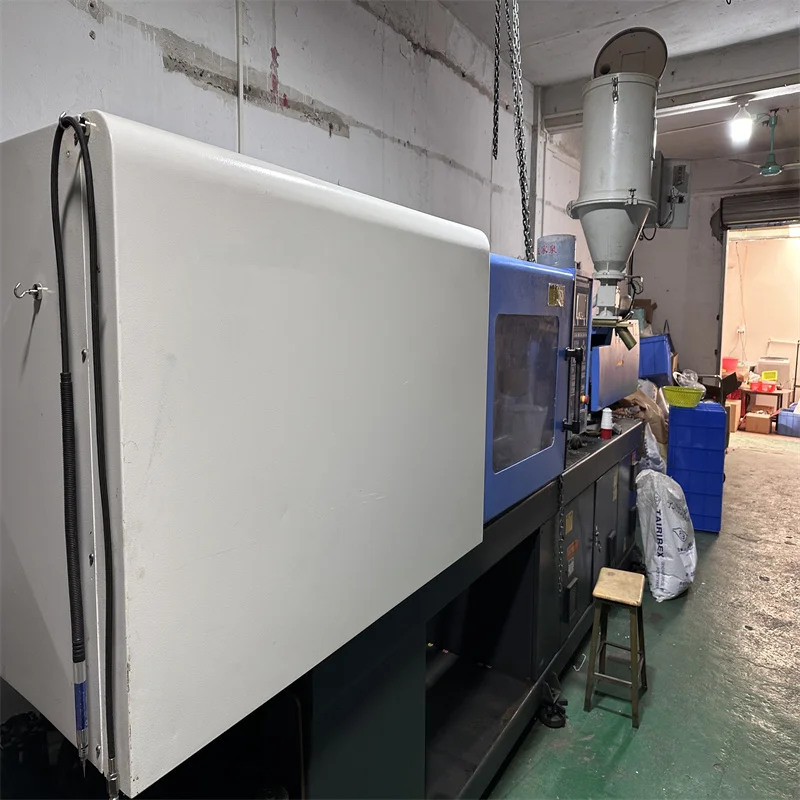 MA90T Wholesale Price Manufacturer Price Pet Blow Molding Bottle Plastic Cup  Molder Toys Machines Syringe Making Machine