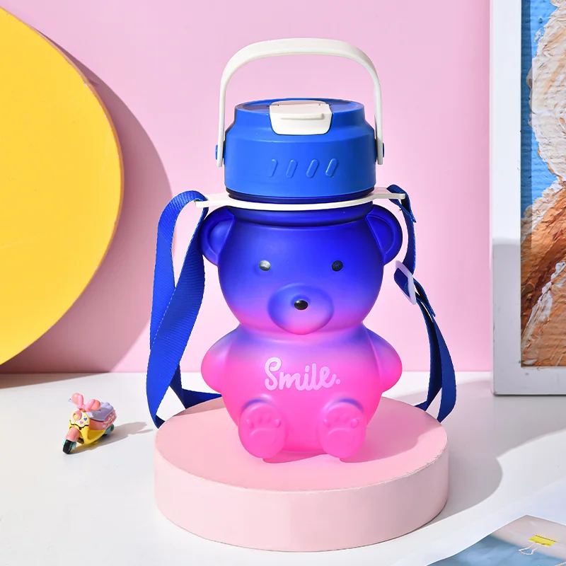 Hot sell baby use 2pcs set Wholesale Cute Large Capacity Kawaii 2 in 1 Bear Water Bottle Plastic Drink Bottle With Strap for Kid