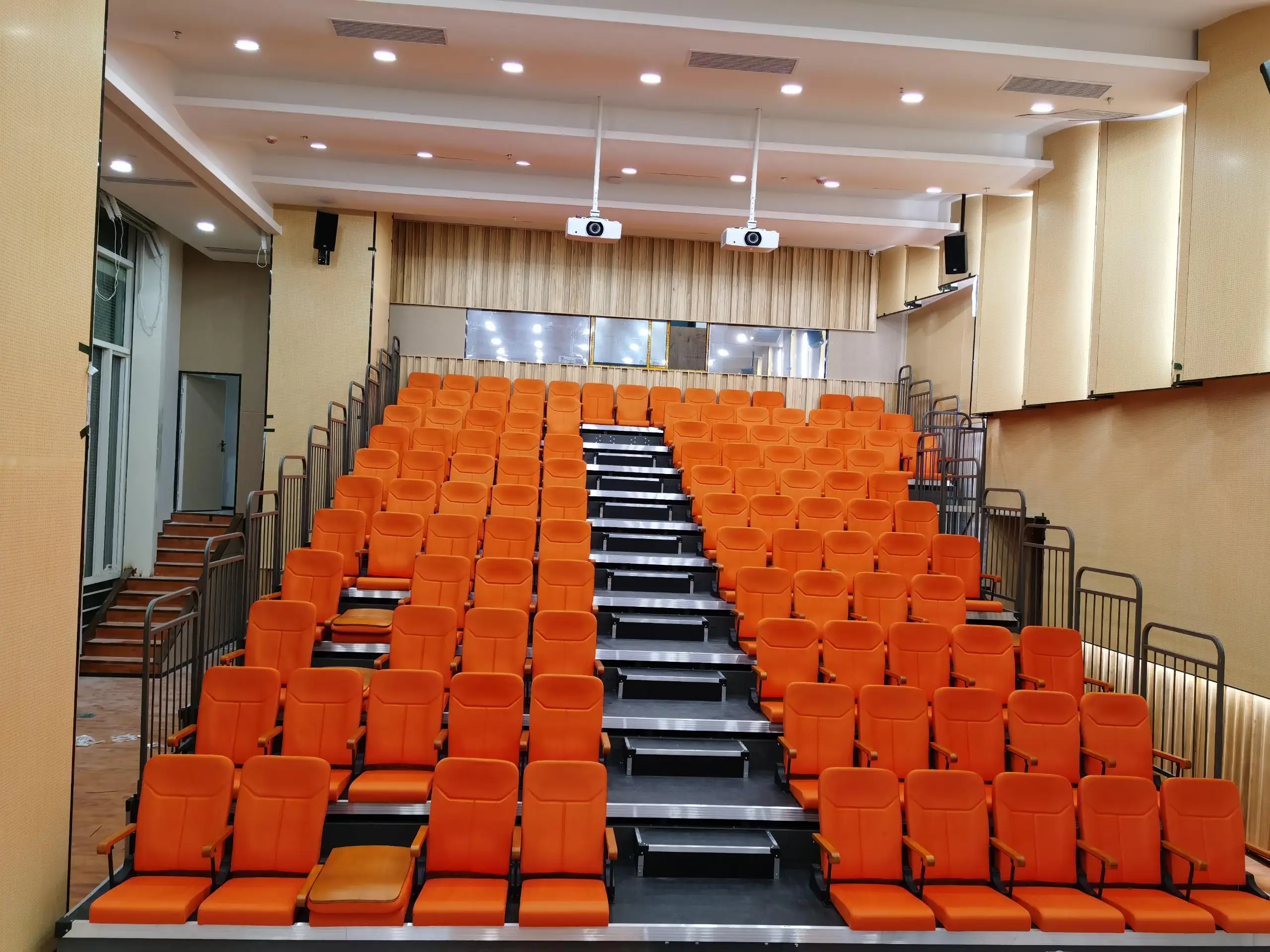 Comfortable auditorium used retractable bleachers seating,theater bleachers for sale