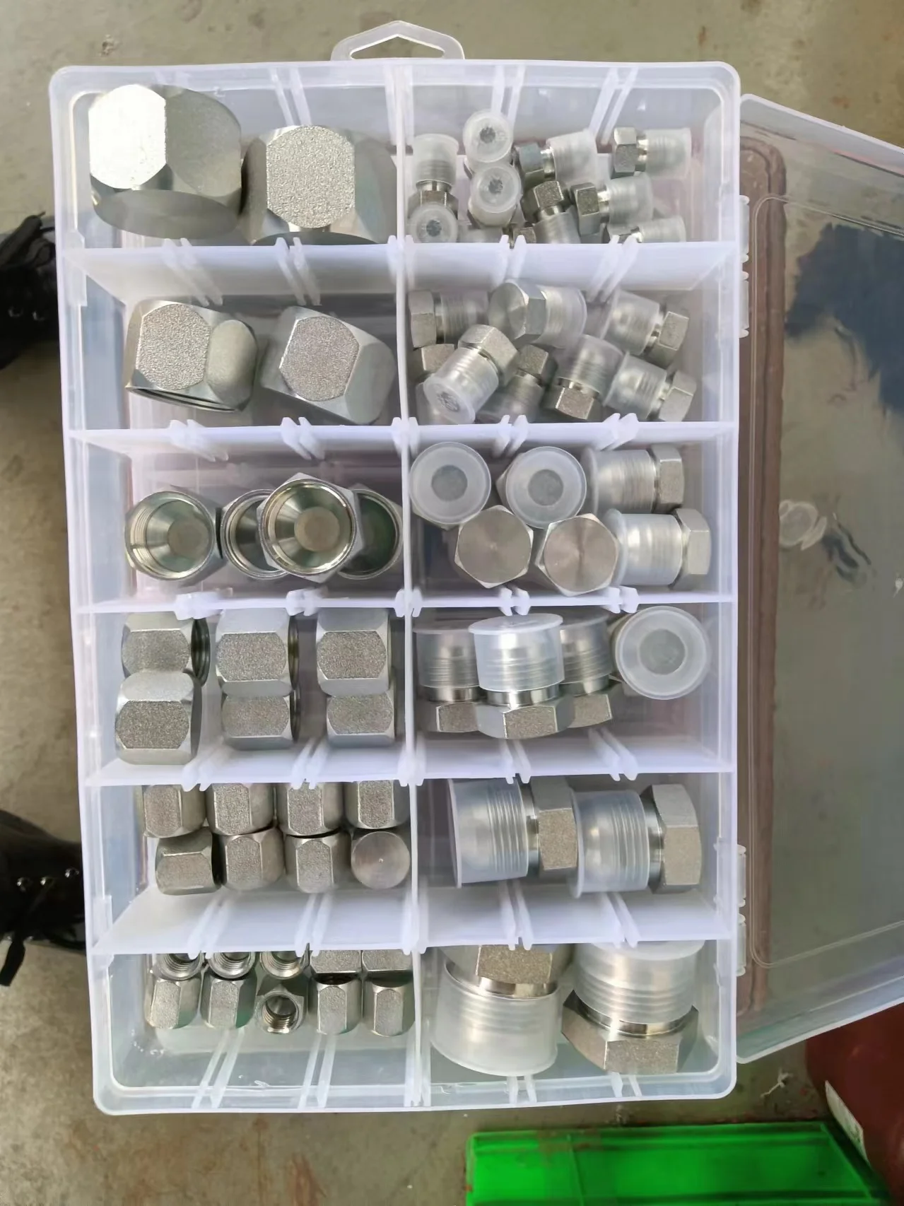 customized carbon steel bsp orfs jic male female cap and plug kit hydraulic adapter kits hydraulic caps and hose plugs