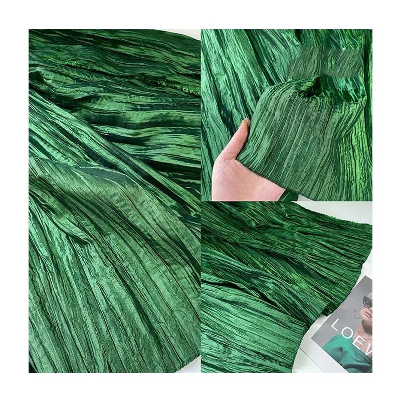 Eco-friendly Gold Metallic Special Silk Lurex Stripe Crepe Georgette Glitter Fabric Crepe Crinkle Pleated Embossed Dress Fabric