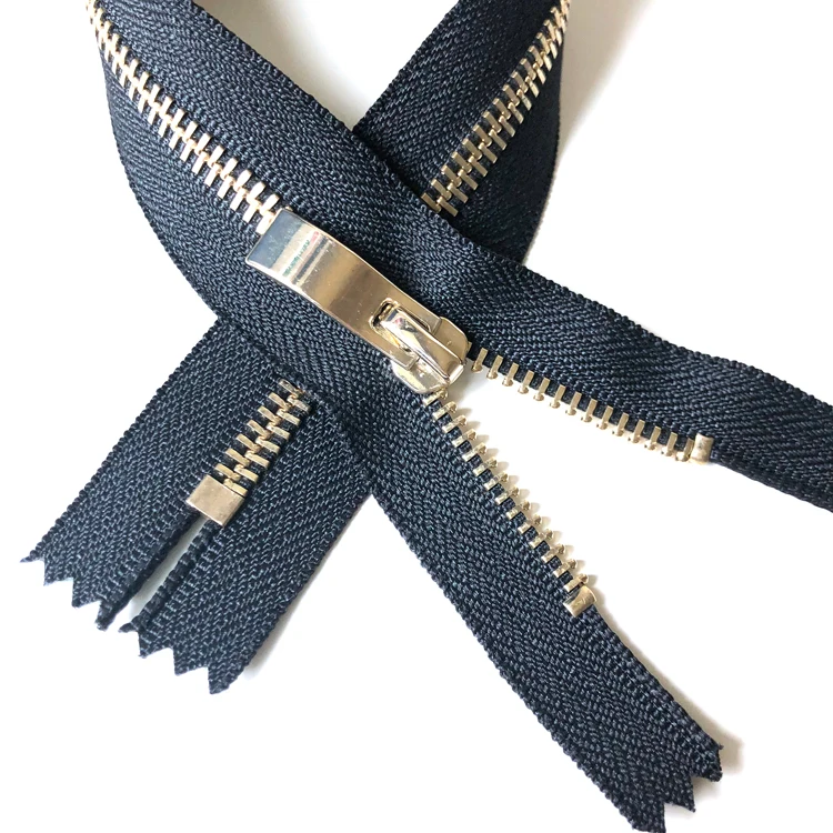 Металлическая молния с золотистыми зубцами Junye 5 # на заказ с блестящим золотистым съемником для одежды