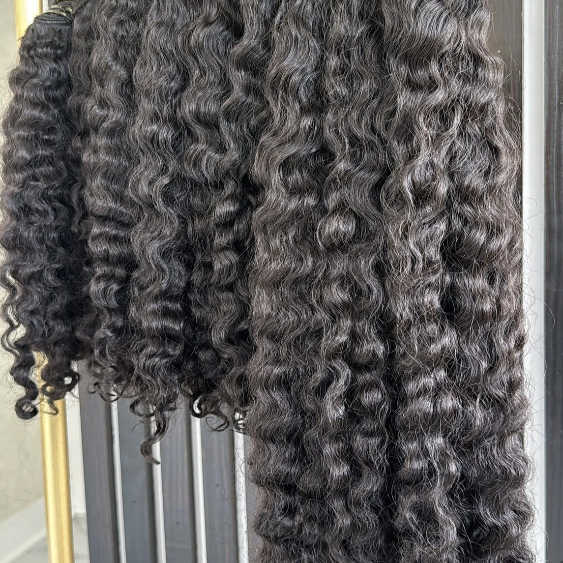 Raw human hair extension raw Vietnam Indian hair Burmese Curl natural wavy Burmese curly Raw hair bundles