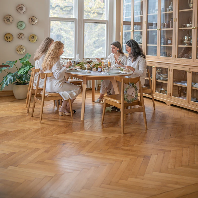 New arrival wholesale chinese 18 mm multilayer natural oka solid wood flooring