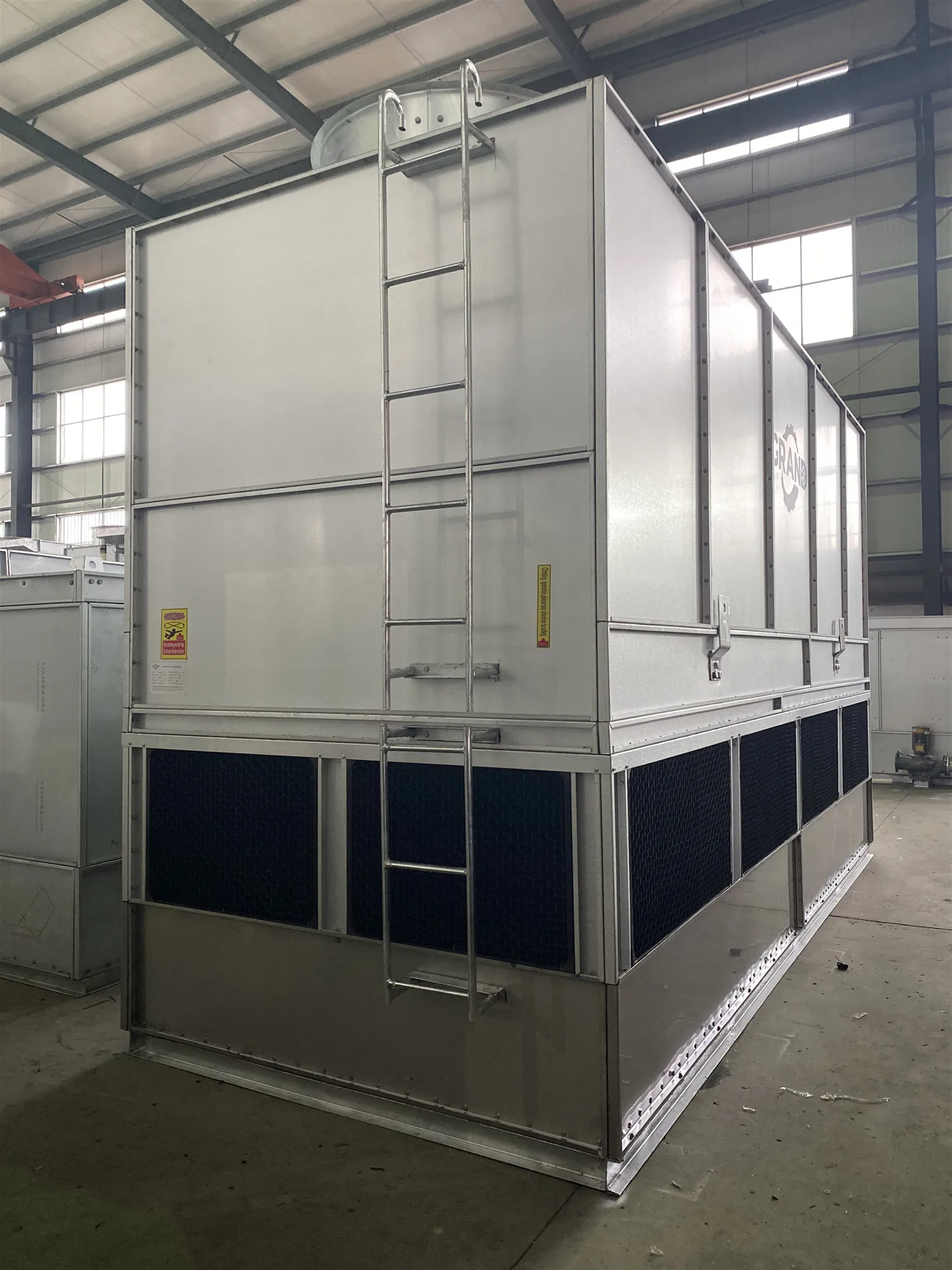 Охлаждающий Испарительный конденсатор GDN1000