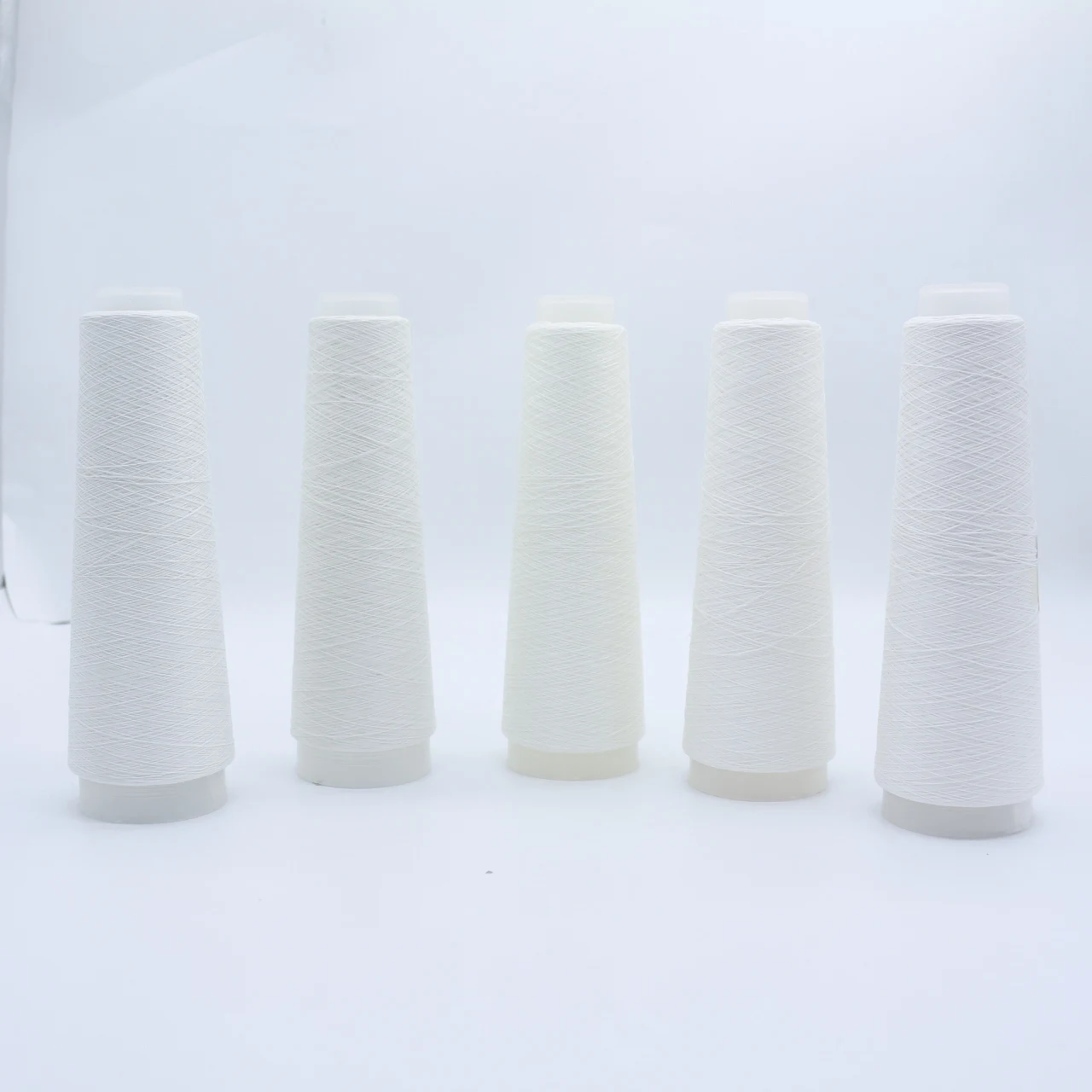 Luxury Collection Blended Spun Knitting Yarn Photochromic Anti-Pilling Eco-Friendly Recycled Wool Sewing Weaving Embroidery Dyed