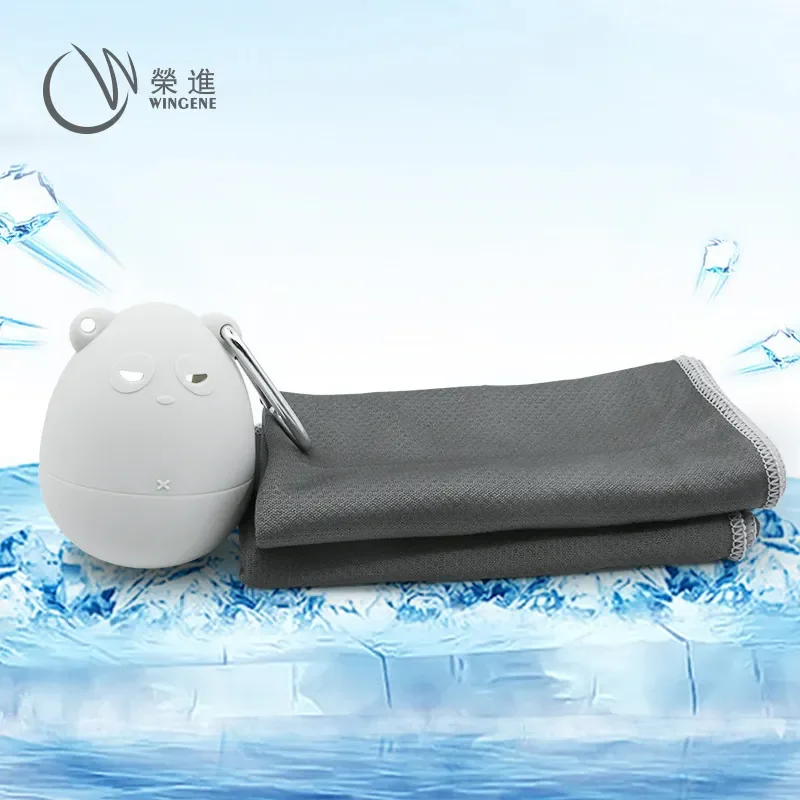 Outdoor camping hiking traveling microfiber fitness towel portable quick drying towel with silicone case