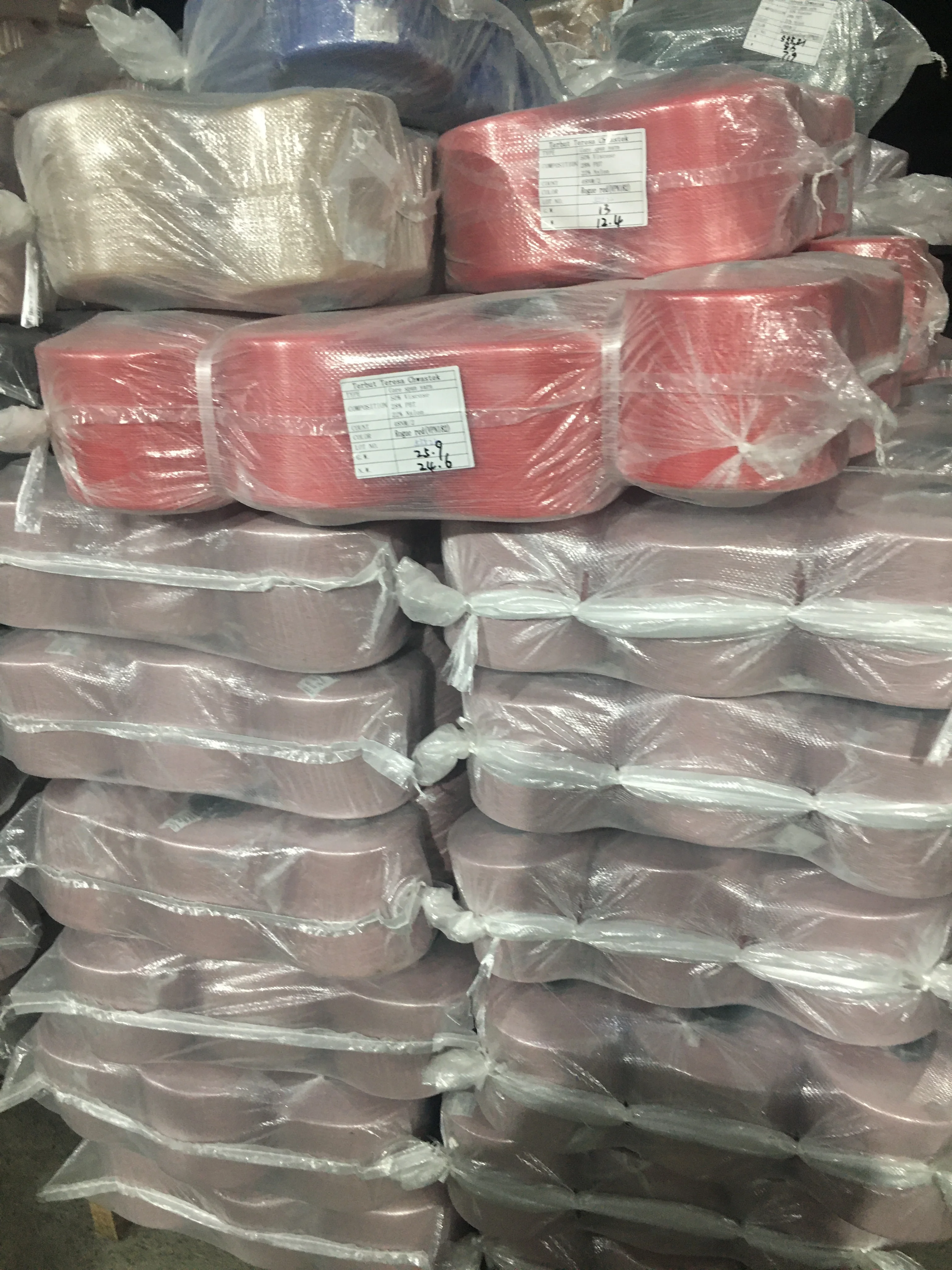 China Wholesales 96% Acrylic 4% Nylon 28S/2 Tenacity Brushed Blended Yarn Knitted Dyed Yarns for Weaving