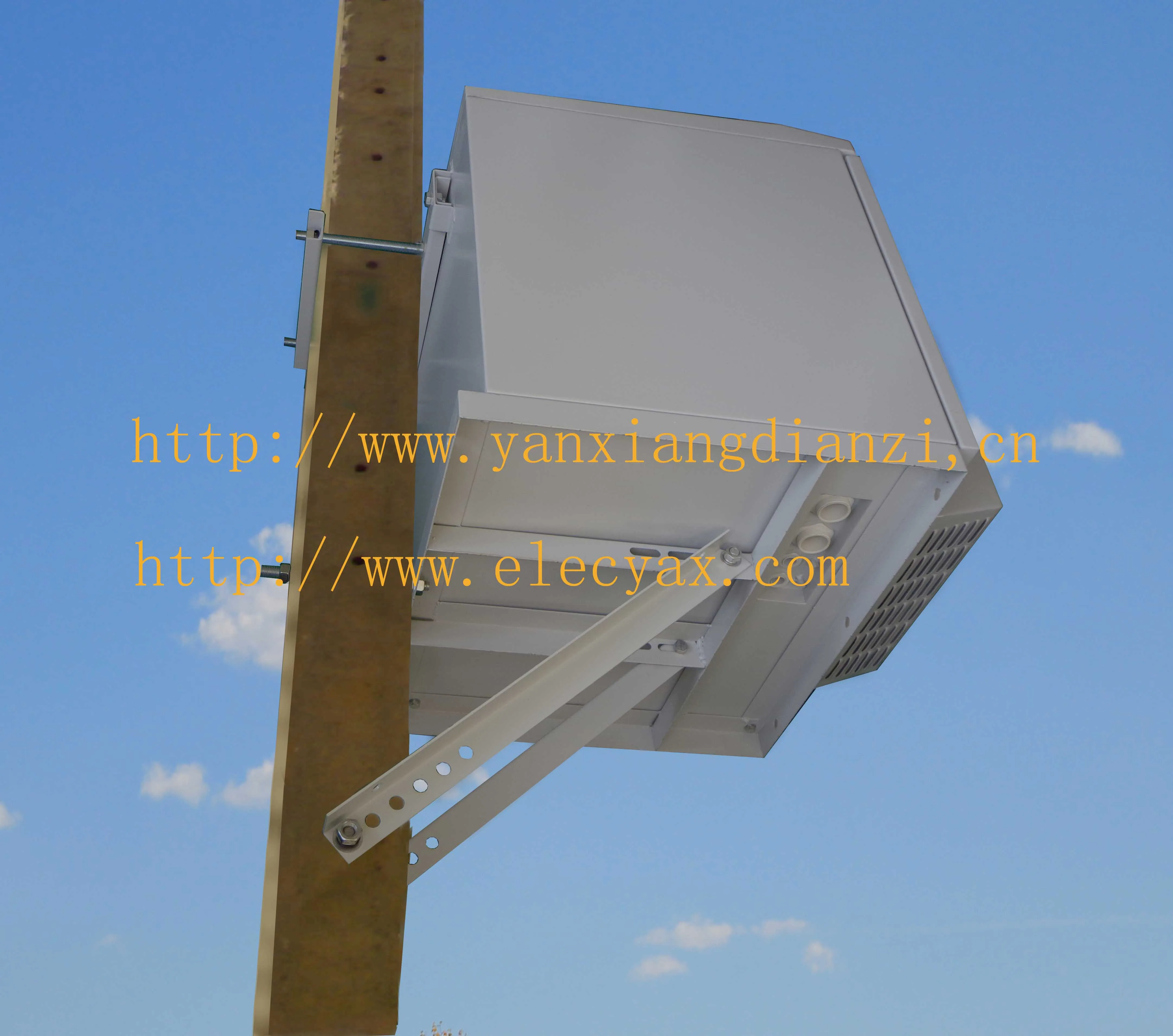 Waterproof outdoor communication cabinet 12U19 inch rack cabinet IP55 outdoor enclosure