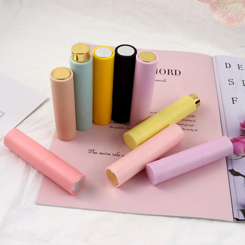 RTS Round 8ml 10ml Twist Up Plastic Spray Bottle Portable Refillable Perfume Atomizer