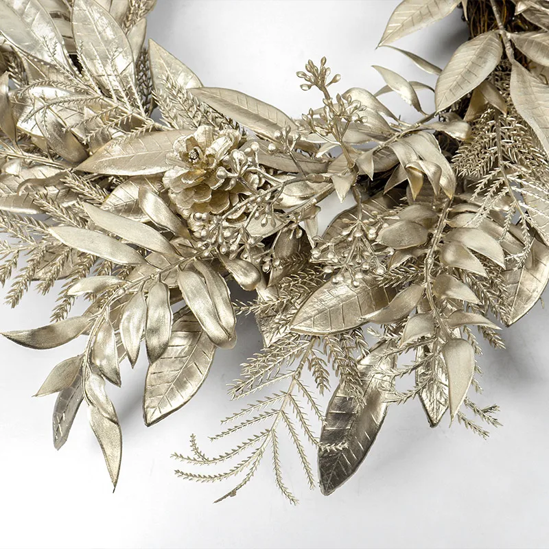 2022 Christmas Outdoor Wreath With Champagne Holly Pinecone Loops Christmas Decoration Artificial wreath For Front Door