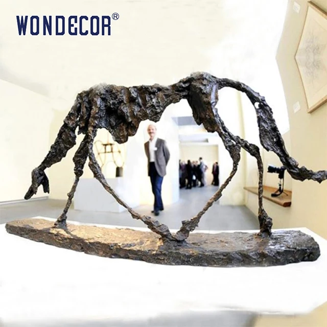 Customized Artist Alberto Giacometti Abstract Metal Art Sculpture Love Dog Bronze Sculpture